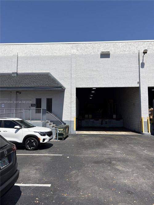 7975 Nw 21st St, Doral, FL, 33122 | Card Image