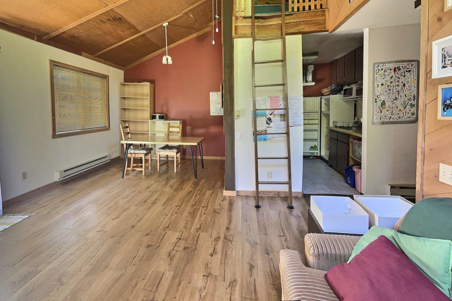 Residential in Shaver Lake 4