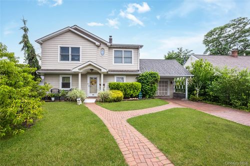 53 Primrose Ln, Hempstead, NY, 11550-4633 | Card Image