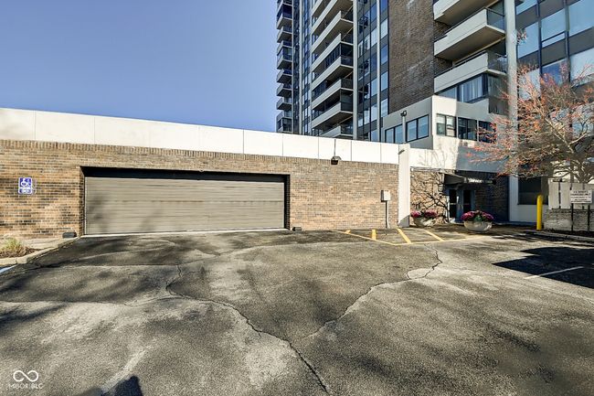 APT-15J - 4000 N Meridian St, Condo with 2 bedrooms, 2 bathrooms and null parking in Indianapolis IN | Image 46