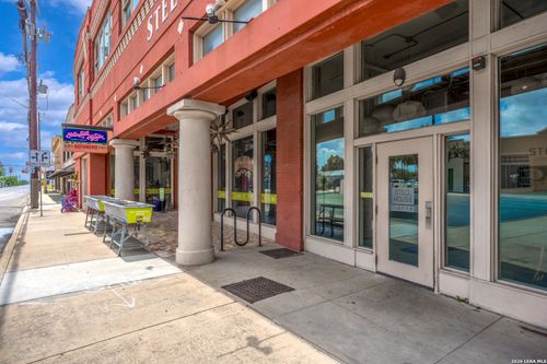 308-1401 S Flores St, San Antonio, TX, 78204-1664 | Card Image