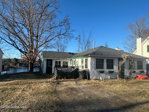 531 Sullivan Way, Cambridge, NY, 12816-2941 | Card Image