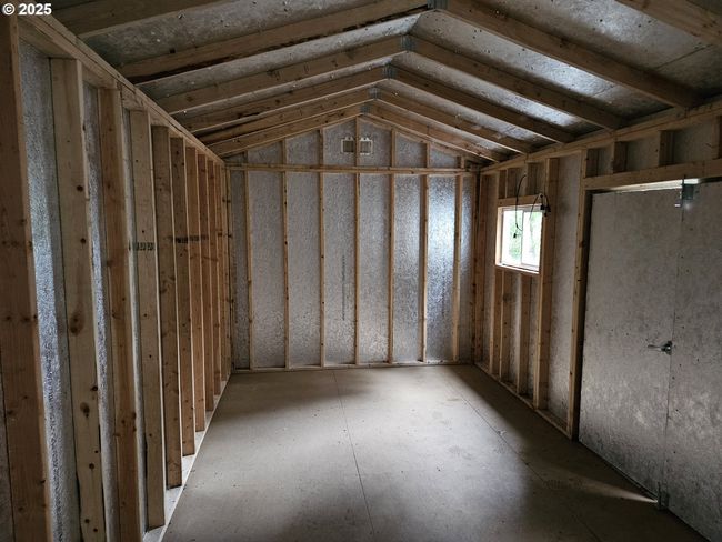 15216 Creek View Ln, House other with 2 bedrooms, 1 bathrooms and null parking in Vernonia OR | Image 35