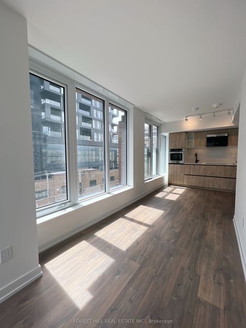 405-2 Augusta Ave, Toronto, ON, M5V0T3 | Card Image