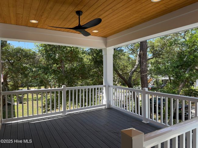 108 Se 75 Th St, House other with 5 bedrooms, 6 bathrooms and 2 parking in Oak Island NC | Image 11