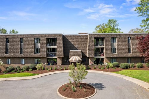 apt-22-72 Linden Pl, Sewickley, PA, 15143-1339 | Card Image