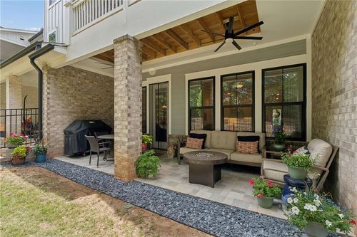 1090 Harper Dr, Roswell, GA, 30076-8513 | Card Image