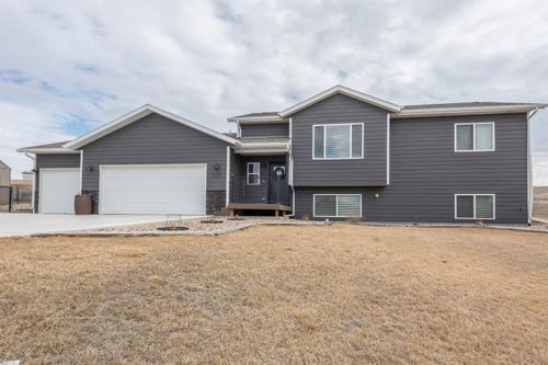 305 Bear Tooth Dr, Box Elder, SD, 57719-8203 | Card Image