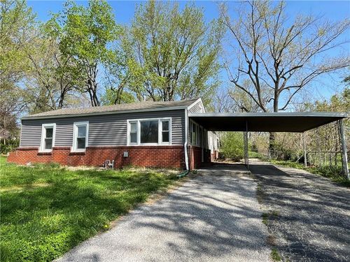 13508 E Silver Ln, Independence, MO, 64050-1547 | Card Image