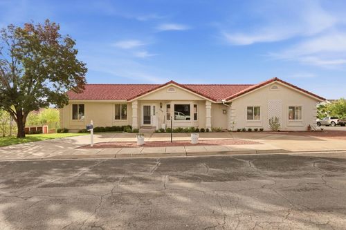 590 E Springhill Dr, Washington, UT, 84780 | Card Image