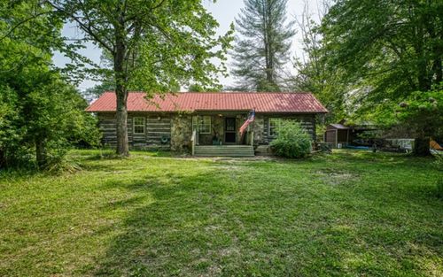 210 Kingwood Dr, Sparta, TN, 38583-3335 | Card Image