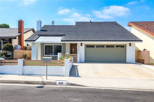818 W 213th St, Torrance, CA, 90502-1903 | Card Image
