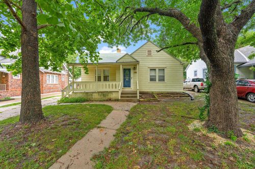 537 S Broadview, Wichita, KS, 67218 | Card Image
