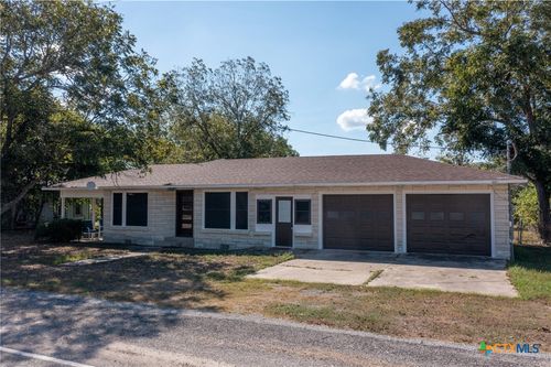 153 W Fm 884, Weesatche, TX, 77993-9800 | Card Image