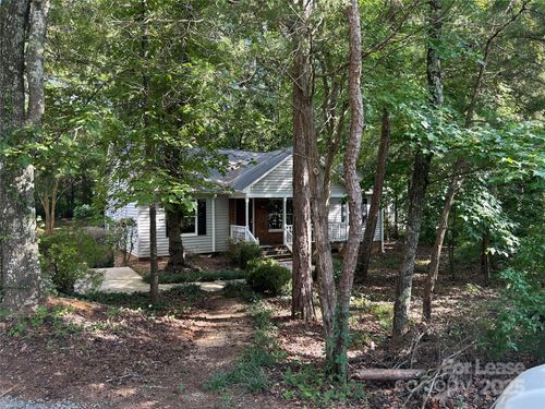 7601 Farmbrook Dr, Waxhaw, NC, 28173-9187 | Card Image