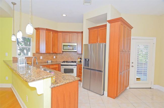 Granite counter tops | Image 13