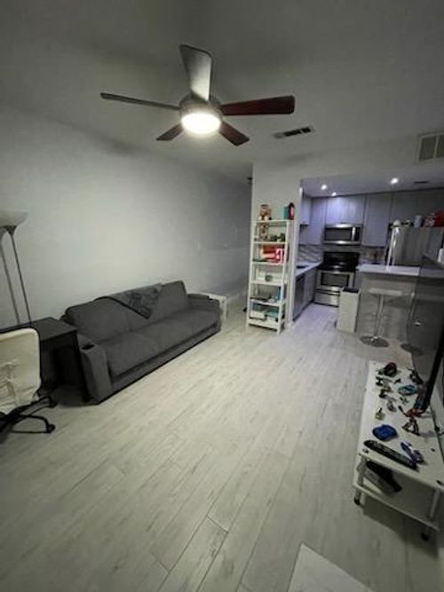116-806 W 24th St, Austin, TX, 78705-4721 | Card Image
