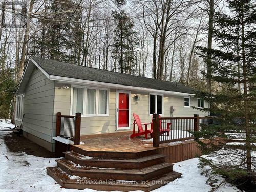 20 George St, Bayfield, ON, N0M1G0 | Card Image