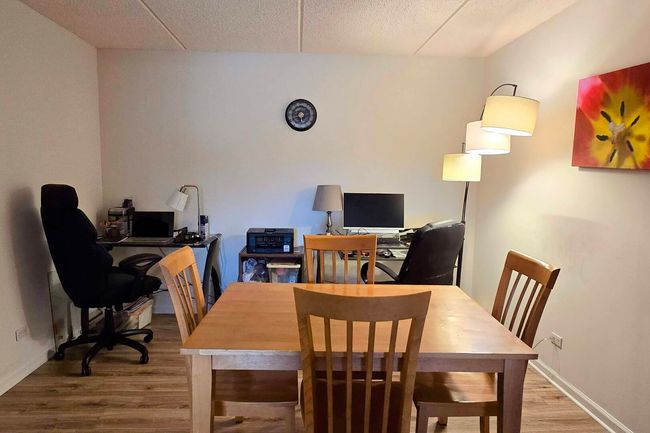APT-202 - 650 Whitney Ct, Condo with 2 bedrooms, 2 bathrooms and 1 parking in Gurnee IL | Image 9