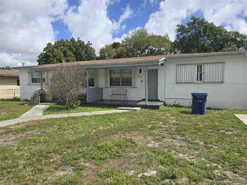 2-15741 Nw 38th Pl, Miami Gardens, FL, 33054 | Card Image