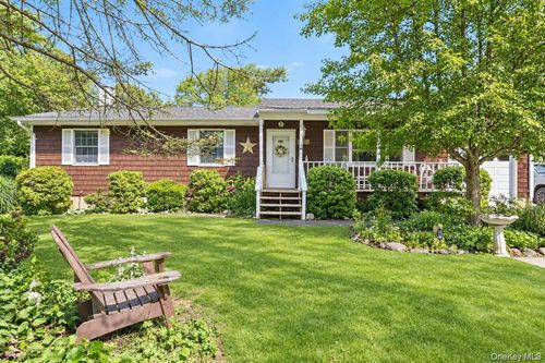 44 Aliperti Rd, Riverhead, NY, 11901 | Card Image