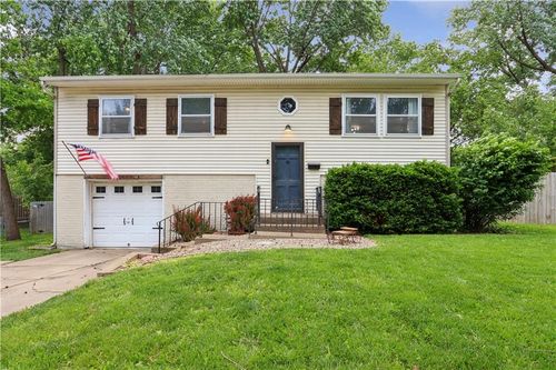 10022 Antioch Rd, Overland Park, KS, 66212-4168 | Card Image