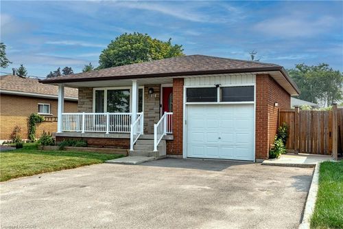 85 Lavina Cres, Hamilton, ON, L9C5S8 | Card Image