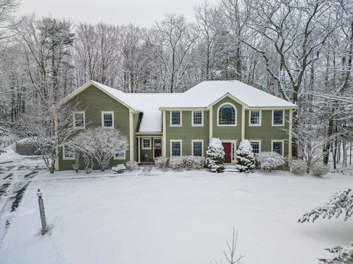16 Veronica Lane, Falmouth, ME, 04105 | Card Image