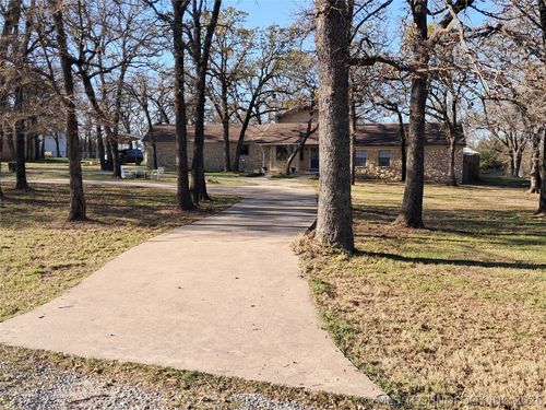 332 Hatley Bean St, Ardmore, OK, 73401-8208 | Card Image