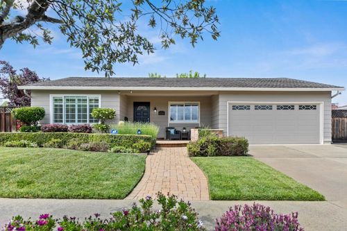 6079 Castello Dr, San Jose, CA, 95120-2704 | Card Image