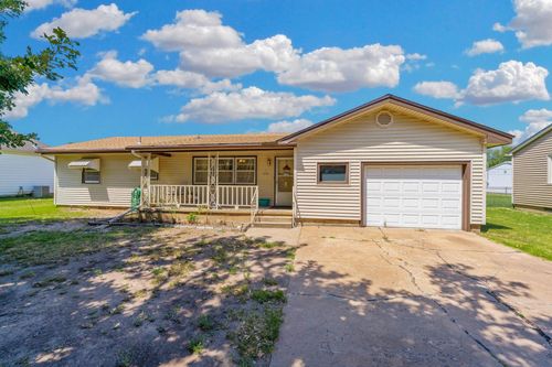 1606 N B St, Wellington, KS, 67152-4405 | Card Image