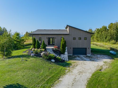 103 Ugovsek Cres, Annan, ON, N0H1B0 | Card Image