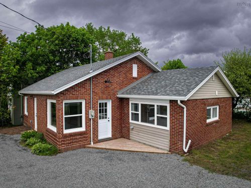 4 Conley Rd, Shubenacadie, NS, B0N2H0 | Card Image