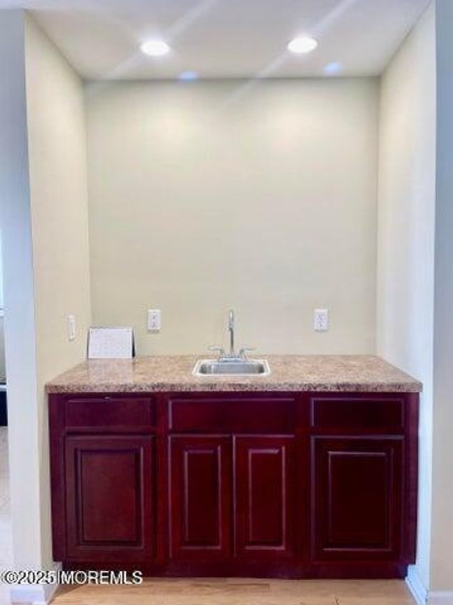 DR | Image 8