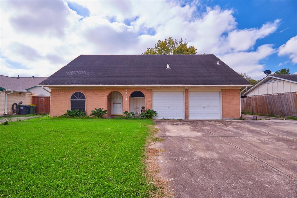 Groveton Ln, Pearland, TX 77584