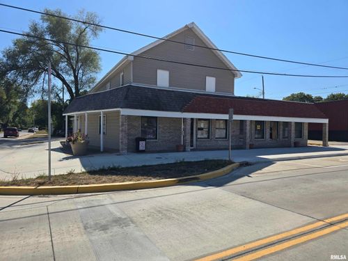 910 Derby St, Pekin, IL, 61554-5849 | Card Image