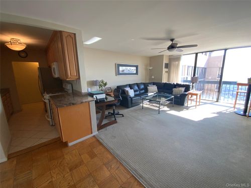 apt-33y-26910 Grand Central Pkwy, Floral Park, NY, 11005-1033 | Card Image