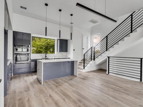2807 Delano St, Houston, TX, 77004-1643 | Card Image