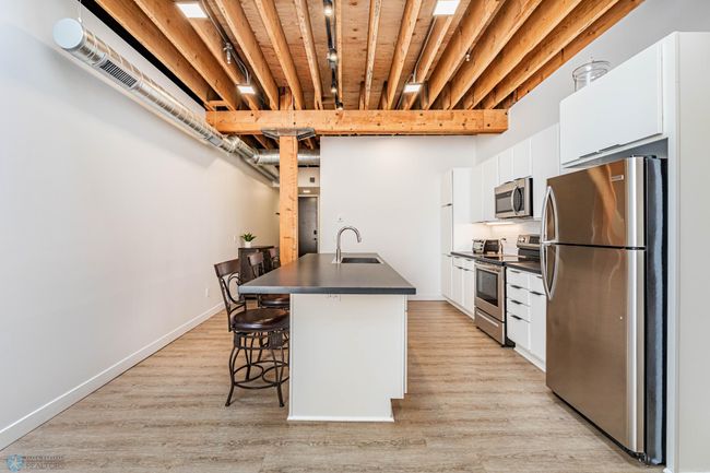 Kitchen | Image 10