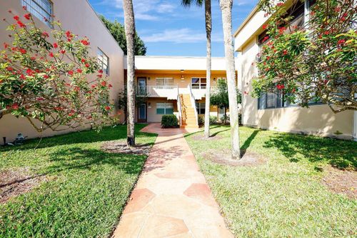 r-825 E Normandy, Delray Beach, FL, 33484 | Card Image