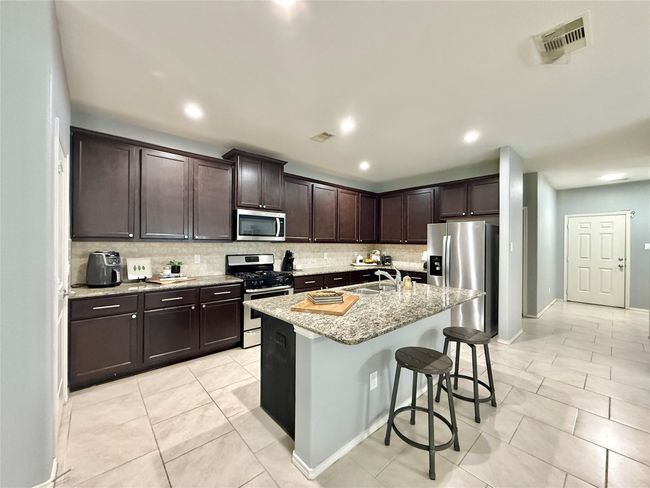 LED lighting throughout | Image 11