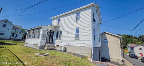 115 W High St, Taylor, PA, 18517-1707 | Card Image