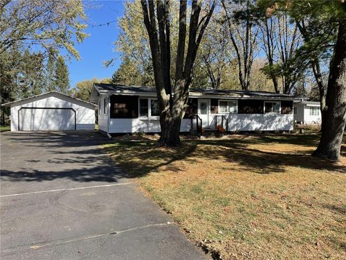 881 Coleman Dr, New Richmond, WI, 54017-9643 | Card Image