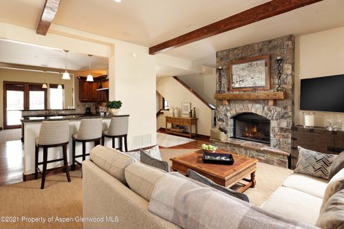j1-55 Timber Club Ct, Snowmass Village, CO, 81615-6320 | Card Image