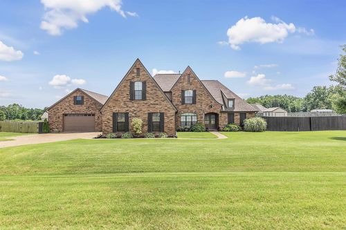 9105 Mitchells Corner Rd S, Olive Branch, MS, 38654-8936 | Card Image