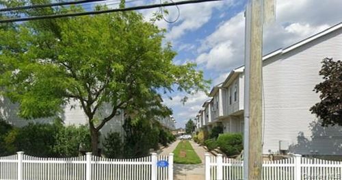 19-66 Henry St, Hempstead, NY, 11550-5719 | Card Image