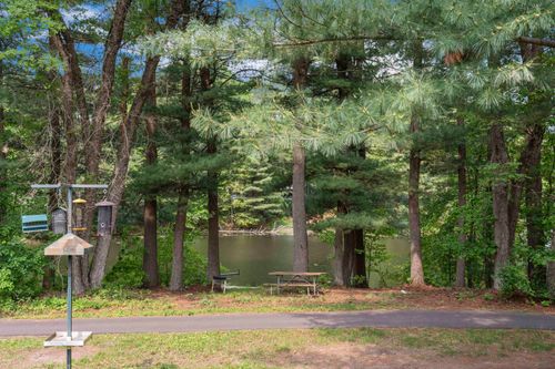 123 Lake Shore Dr, Wisconsin Dells, WI, 53965-8380 | Card Image