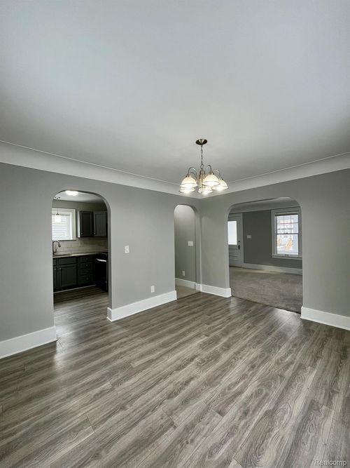 273 2nd St, Wyandotte, MI, 48192-2503 | Card Image