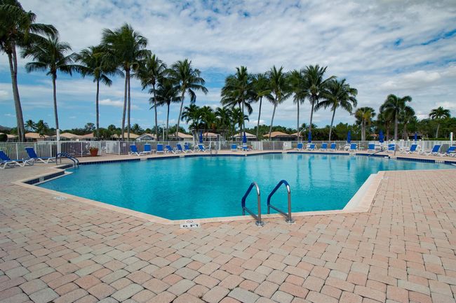 8285 Fresh Crk, Condo with 2 bedrooms, 2 bathrooms and null parking in West Palm Beach FL | Image 18