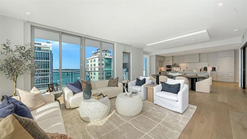 703-253 Golden Gate Pt, SARASOTA, FL, 34236-6605 | Card Image